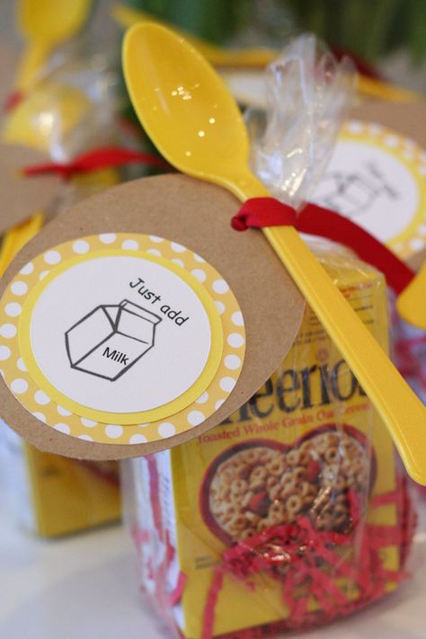 Cheerios 1st birthday party: mini cereal boxes tied with spoons and "just add milk" label, set next to boxes of milk  :) Birthday Breakfast Party, Boy Boy, Karas Party Ideas, Party Packages, Boy Birthday Party, Boy Birthday Parties, Purim, 1st Boy Birthday, Boy Party