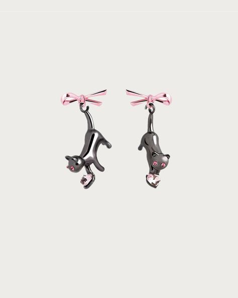 En Route Jewelry Earrings, Dangly Earrings Cartilage, Cat Earring, Earrings With Charms, Bow Earring, En Route Jewelry, Pink Accessories, Bow Jewelry, Bow Earrings