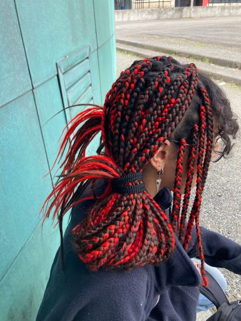 Alt Braids, Red And Black Braids, Cute Box Braids, Box Braids Hairstyles For Black Women, Cute Braided Hairstyles, Cute Box Braids Hairstyles, Pelo Afro, Protective Hairstyles Braids, Pretty Braided Hairstyles