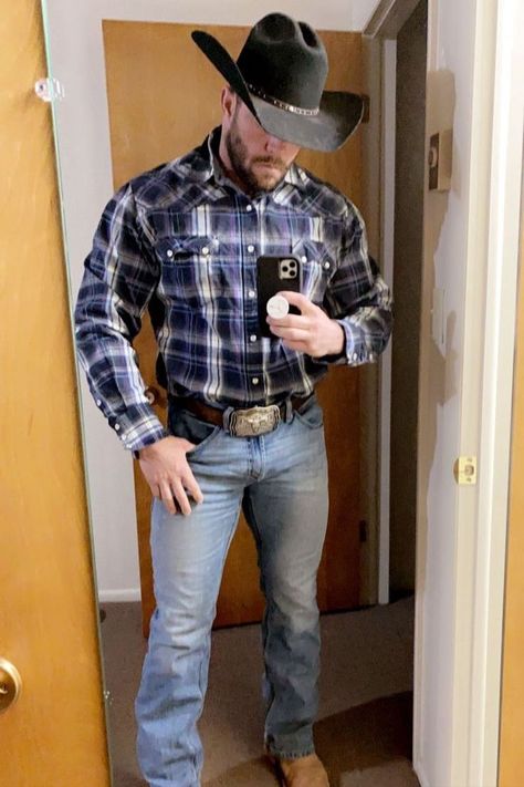 Cowboy Look Men Style, Cowboy Clothes For Men, Country Style Outfits Mens, Cowboy Fashion For Men, Mens Cowboy Outfit, Mens Western Outfits, Cowboy Outfits Men, Country Outfits For Men, Cowboy Outfit Men