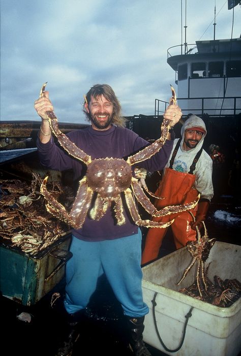 phil harris deadliest catch | Welcome to the most comprehensive online travel guide for Alaska ... Mountain Men Tom, Alaska Salmon Fishing, Alaska Travel Guide, Dragon Lord, Deadliest Catch, Crab Fishing, Scary Animals, Mountain Men, King Crab