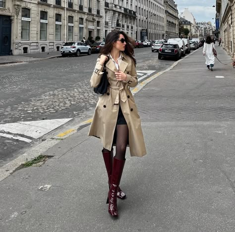 Winter Outfits 2024, Melbourne Winter, Old Money Winter, Elegance Dress, Fall Outfit Inspiration, Trench Coat Outfit, 26th Birthday, Paris Outfits, Elegante Casual