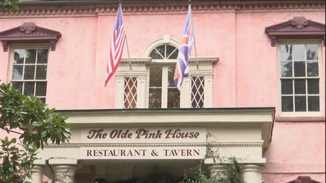 Coquette House, Savannah Restaurants, Deep Fried Fish, House Victorian, Whimsical Bedroom, Playful Decor, Bedroom Setup, Shenandoah Valley, Pink House