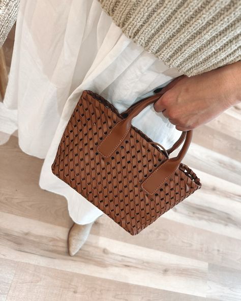 Who doesn't love a mini bucket bag?! Meet Chloe, she is currently available in 2 colors. 🥰 #handbag #bucketbag #purse #boutique #columbiatn Purse Boutique, Mini Bucket Bag, Mini Bucket Bags, Mini Bucket, Love A, 2 Colours, Bucket Bag, Chloe, Purse