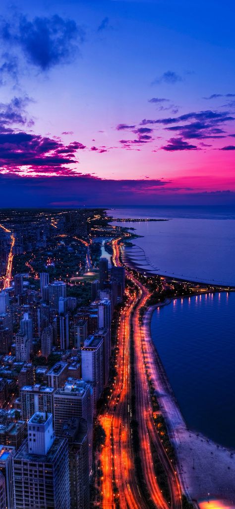 Chicago city night sky view scape ocean beach Miami Wallpaper Iphone, Chicago Wallpaper, Miami Wallpaper, Wallpaper Whatsapp, Safari Photo, Chicago Aesthetic, Chicago At Night, City At Night, Dark City