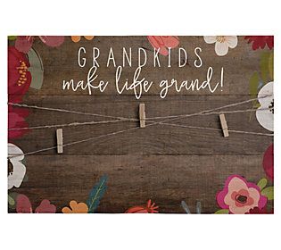 Every grandma loves to show off her grandkids. You'll cherish your favorite memories even more with this fun and functional pallet wall art. From Sincere Surroundings. Grandkids Artwork Display, Grandkids Playroom, Displaying Childrens Artwork, Button Art On Canvas, Cricut Storage, Grandkids Room, Quote Signs, Displaying Kids Artwork, Night Activities