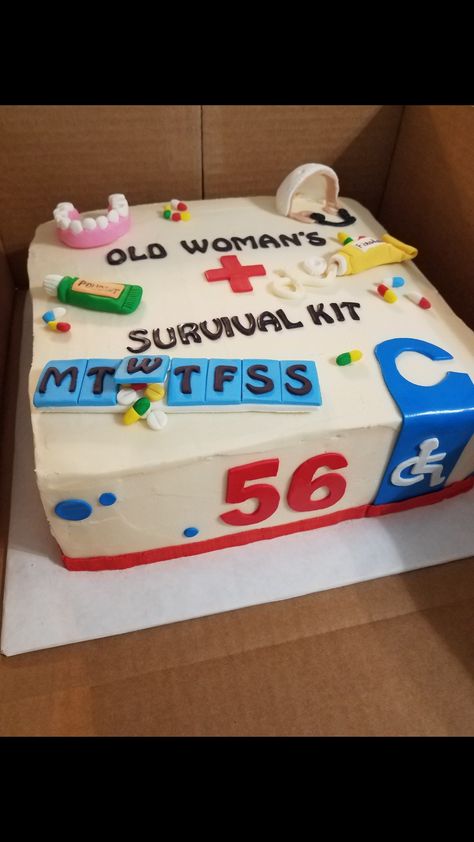 Funny getting old cake 62 Year Old Birthday Cakes, Old Person Cake Funny, Funny 65th Birthday Cake, 60th Birthday Cake Ideas For Women Funny, Funny 80th Birthday Cake, Old Lady Birthday Cakes, Funny Cakes For Women Birthdays, 50th Birthday Cake For Women Funny, Funny Birthday Cakes For Adults