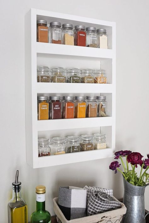 Fresh New Farmhouse DIY Projects and Ideas You Will Love! - The Cottage Market Wall Spice Rack, Diy Spice Rack, Farmhouse Diy Projects, Wall Mounted Spice Rack, Wood Spice Rack, Diy Spices, Shoe Rack Entryway, Diy Pantry, Spice Racks