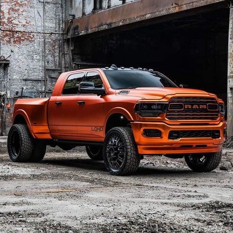 Dully Trucks, Dodge Trucks Lifted, Doge Ram, Ram 3500 Dually, Diesel Pickup Trucks, Dodge Diesel Trucks, Big Ford Trucks, Dodge Diesel, Cummins Trucks