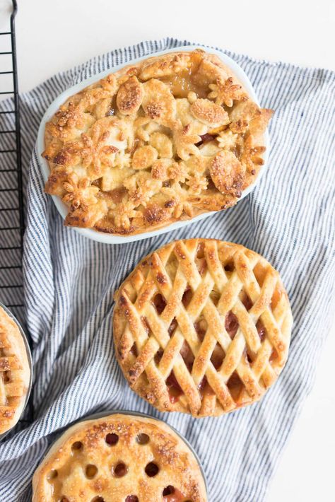 Blueberry Apple Pie, Butter Crust Recipe, Mini Peach Pies, Peach Pies, Lattice Pie Crust, Lattice Pie, Perfect Apple Pie, Spring Time Desserts, Picnic Bbq