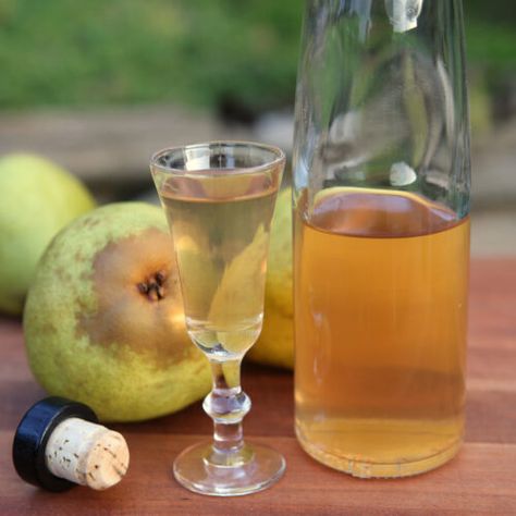 Homemade Pear Liqueur - Healthy Green Kitchen Pear Infused Vodka How To Make, Pear Liqueur Recipes, Schnapps Recipes, Infused Spirits, Homemade Liqueur, Homemade Liquors, Homemade Wine Recipes, Infused Liquors, Pear Liqueur