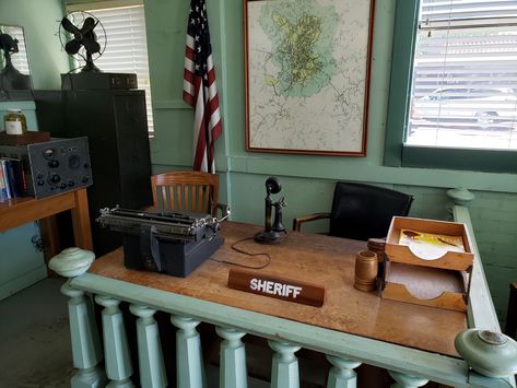 Andy Griffith Sheriff Office in Mayberry, Mt Airy Andy Taylor, Andy Griffith, The Quilt Show, Sheriff Office, Small Town, North Carolina, Entryway Tables, Poster Print, Tool Design