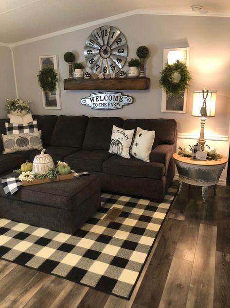 Rustic Look Living Room, Farmhouse Theme Living Room, Living Room Farmhouse Ideas, Farmhouse Apartment Decor Small Spaces, Small Living Room Ideas Farmhouse, Gray Farmhouse Living Room, Cozy Modern Home Decor, Farmhouse Style Living Room Decor, Farmhouse Style Living Room