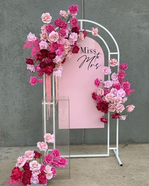 Fuschia Wedding, Bridal Shower Inspo, Bridal Shower Backdrop, Bridal Shower Inspiration, Birthday Party Theme Decorations, Welcome Signs, Pink Bridal Shower, Bridal Shower Brunch, Bride Tribe