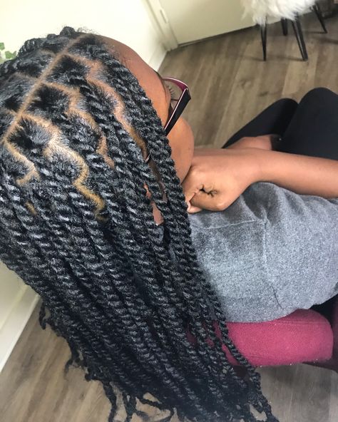 Nice Braids, Braids Inspiration, Bts Hairstyle, Hair Expo, Marley Twist, Afro Curls, Braid Inspiration, Hairstyles Pictures, Twist Braid