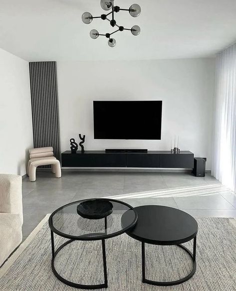 Rectangle Living Room, Tv Mounted, Black Living Room Decor, Modern Apartment Living Room, Black And White Living Room, Apartment Living Room Design, Black Living Room, Dream Apartment Decor, Future Apartment Decor