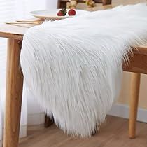 White Fur Table Runner, Dresser Fireplace, Bench Fireplace, Fur Table Runner, Fur Table, Thanksgiving Fireplace, White Christmas Table, Winter Table Decorations, Winter Table Decor