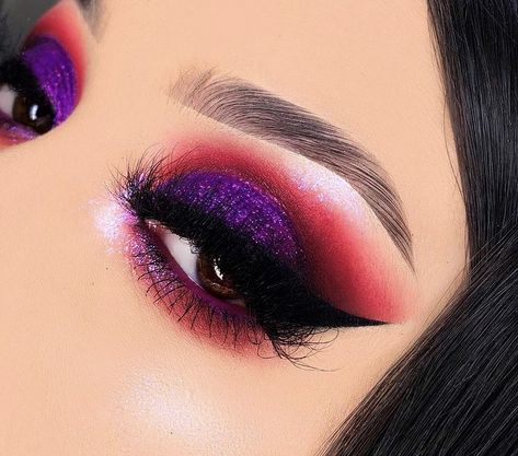 Purple Red Eyeshadow, Purple And Red Eyeshadow Looks, Red And Purple Eyeshadow, Red Purple Makeup, Purple And Red Makeup, Red And Purple Makeup, Red Eye Shadow Looks, Jazz Makeup, Purple Wedding Makeup