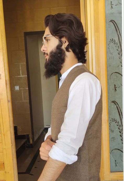 Muslim Long beard and Long hair style Sunnah Hairstyle Men, Islamic Hairstyle For Men, Halal Haircuts For Men, Beard And Long Hair, Boys Beard Style, Styles Man, Muslim Beard, Long Hair Style, Feroz Khan