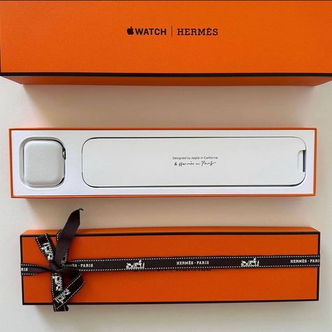 Apple Watch Hermes часы эрмес Apple Hermes Watch, Apple Watch Hermes, Hermes Apple Watch, Apple Fashion, Hermes Watch, Digital Watch, Fitness Tracker, Instagram Aesthetic, Time Piece