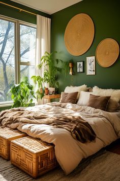 Nature Inspired Decor Bedroom, Bedroom Maroon, Green Boho Room, Brown And Green Bedroom, Cabin Room, Bohemian Flat, Bedroom Vibes, Bedroom Redo, Bedroom Accent