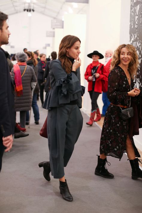 They Are Wearing: Frieze Art Fair in Los Angeles [PHOTOS] – WWD Los Angeles Street Style, Frieze Art Fair, Art Fair, Street Style Women, Fashion News, Street Style, Angeles, Angel, My Style