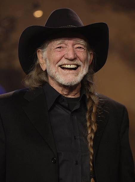 Willy Nelson, Famous Portraits, Country Bands, Outlaw Country, Kris Kristofferson, Scammer Pictures, People Of Interest, Jason Aldean, Human Reference