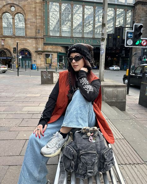 Chilly days in Glasgow 🏴󠁧󠁢󠁳󠁣󠁴󠁿♥️ #scotland #glasgow #travel #travelstyle #styleinspo #ootd #outfits #aesthetic Glasgow Travel, Scotland Glasgow, Ootd Outfits, Glasgow Scotland, Outfits Aesthetic, Glasgow, Travel Style, Scotland, Fashion Inspo