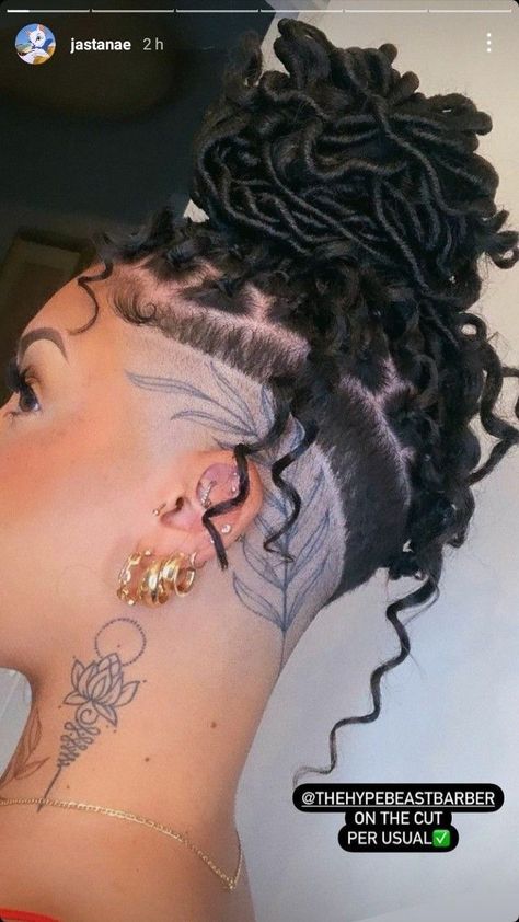 Fade With Braids For Women, Undercut And Braids Black Women, Braids In A Mohawk Style, Braids On Tapered Hair Shaved Sides, Braided Mohawk Hairstyles Shaved Sides, Dread Undercut Women, Dreads With Undercut Black Women, Braids On Top Shaved Sides, Braided Hairstyles With Undercut