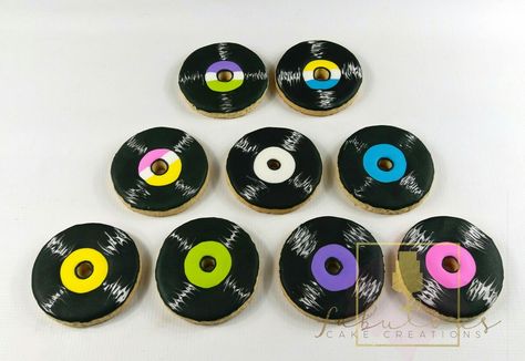 Vinyl cookies Sweet 16 Party Cookies, Vinyl Record Cookies Decorated, Vinyl Record Cookies, Beatles Cookies Decorated, Record Cookies Decorated, Karaoke Cookies, Vinyl Cookies, Disco Cookies Decorated, Record Cookies