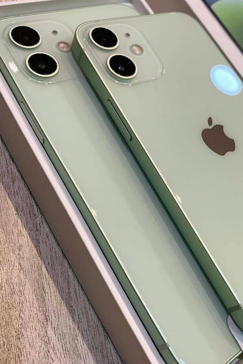 Iphone 12 Mint Green, Iphone 12 Green Aesthetic, Iphone 12 Green, Iphone 11 Green, Iphone Light, Iphone Giveaway, Free Iphone Giveaway, Green Iphone, Iphone Obsession