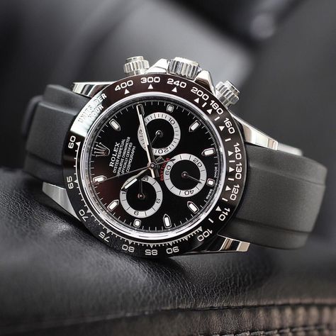 #StrapSaturday with a 116500 Daytona on a everestbands rubber strap Cheapest Rolex, Stylish Watches Men, Swiss Army Watches, Rolex Watches For Men, New Rolex, Expensive Watches, Stylish Watches, Rolex Daytona, Luxury Watches For Men