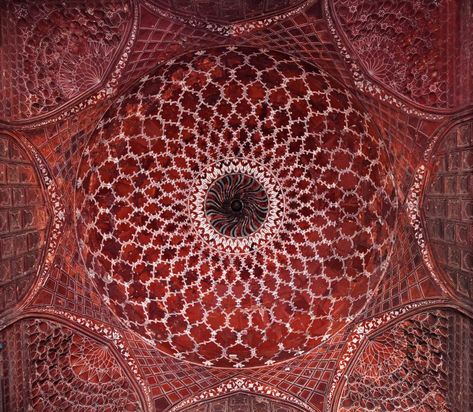 What does the #Islamic #Art symbolize? Delve into its origins and history to uncover a deeper understanding. Taj Mahal Interior, Holographic Universe, Wine Bottle Wall, The Taj Mahal, Mosaic Artwork, Indian Architecture, Historical Art, Khalid, Islamic Architecture