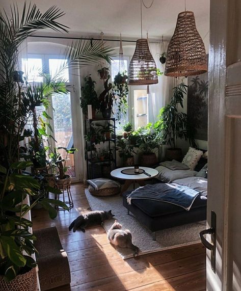 Gorgeous Living Room, Dream Apartment Decor, Budget Home Decorating, Future Apartment Decor, Hippie Home Decor, Bohemian Bedroom Decor, Bedroom Decor Design, Dream House Rooms, Apartment Decor Inspiration