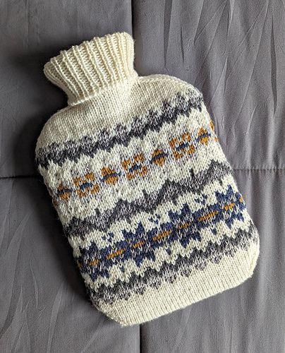 Ravelry: katieherrod's Maxine Hot Water Bottle Cover Test Knit Knitted Hot Water Bottle Cover Pattern, Knit Hot Water Bottle Cover, Knitted Hot Water Bottle Cover, Hot Water Bottle Cover Knitting Pattern, Colorwork Chart, Bottle Covers, Old Sweater, Hot Water Bottle Cover, Water Bottle Covers