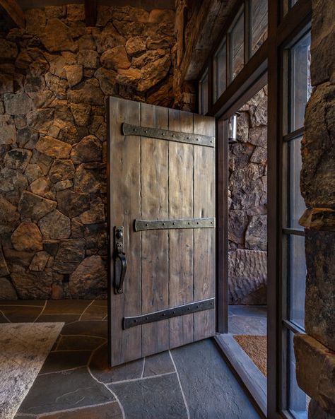 Telluride Luxury Cabin — Artisan Builders Log Cabin Front Door, Rustic Entry Doors, Rustic Entry, Witchy House, Hand Hewn Beams, Clapboard Siding, Vertical Siding, Entry Ideas, Cabin Doors