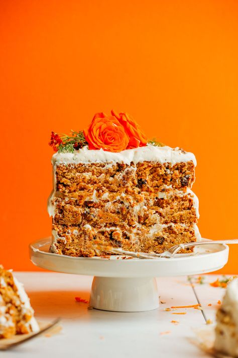 Vegan Easter Treats, Velvet Cakes, Vegan Carrot Cake, Gluten Free Carrot Cake, Vegan Easter, Vegan Carrot Cakes, Minimalist Baker, Vegan Cake Recipes, Veggie Food