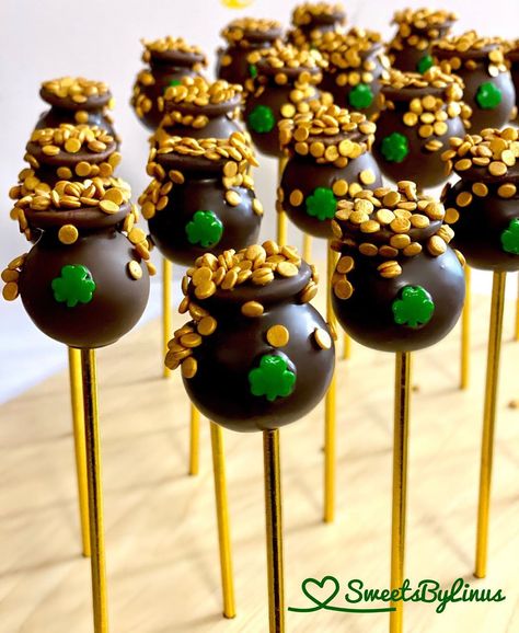 Pot Of Gold Cake Pops, Pot Of Gold Cake, Gold Cake Pops, Cake Artist, Gold Cake, Cake Balls, Pot Of Gold, Cake Pop, Baby Sprinkle