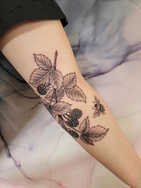 Blackberry Tree Tattoo, Huckleberry Bush Tattoo, Berries And Leaves Tattoo, Bee And Blackberry Tattoo, Blackberry Tattoo Black And White, Flower Bush Tattoo, Berry Plant Tattoo, Mulberry Bush Tattoo, Mulberry Tattoo Black And White