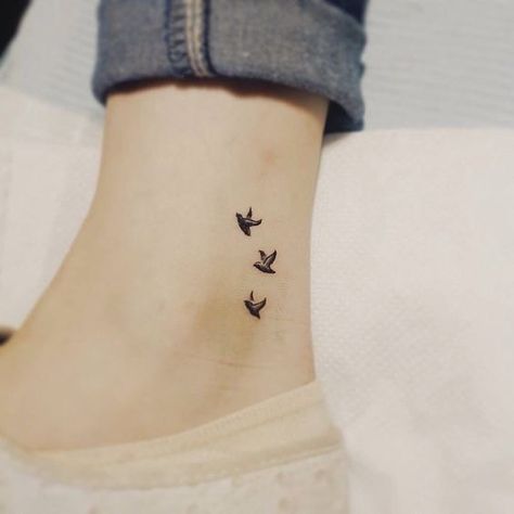 Small Bird Tattoos, Tiny Bird Tattoos, Bird Tattoos For Women, Ankle Tat, Bird Tattoo Wrist, Tattoo Bird, Small Bird Tattoo, Ankle Tattoos For Women, Foot Tattoos For Women