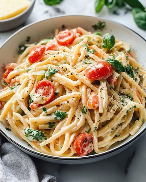 Asparagus And Tomatoes, Creamy Pasta Primavera, Easy Pasta Primavera, Primavera Recipe, Pasta Primavera Recipe, Creamy Parmesan Sauce, Seasonal Vegetables, Pasta Primavera, Best Pasta Recipes