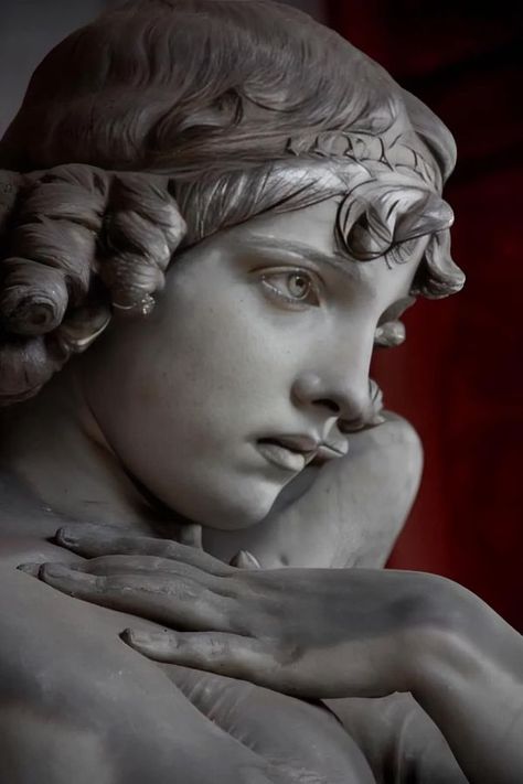 Marble Statues Woman, Male Marble Statue, Statues In Italy, Woman Marble Statue, Veiled Marble Statue, Italian Sculptors, Anatomy Sculpture, Classic Sculpture, Pirate Woman