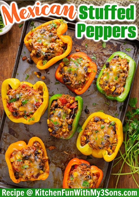 These Mexican Stuffed Peppers are a simple dinner that has a lot of flavor. The ground turkey pairs well with the tomatoes, spicy jalapenos, and beans. They are then covered in cheese and baked to perfection. Southwest Stuffed Peppers, Baked Stuffed Peppers, Mexican Stuffed Peppers, Spring Appetizers, Inexpensive Meals, Filling Dinner, Eating Organic, Gf Recipes, Peppers Recipes