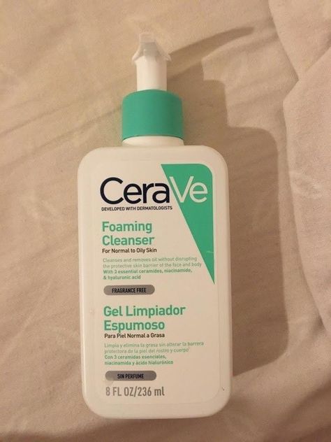 Cera Ve Aesthetic, Cera Ve, Skin Care Routine Order, Makeup Accesories, Pretty Skin Care, Skin Cleanse, Pretty Skin, Skin Care Remedies, Beauty Skin Care Routine