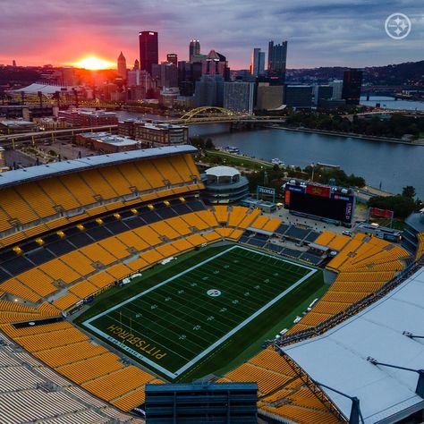 Pittsburgh Aesthetic, Pittsburgh Steelers Stadium, Steelers Stadium, Pittsburgh Steelers Wallpaper, University Of Pittsburgh, Cityscape Art, States In America, Pittsburgh Pennsylvania, Sports Photos