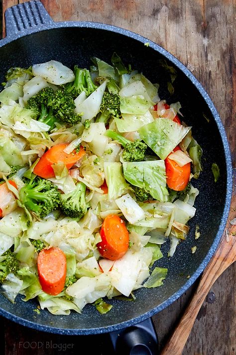 Mixed Vegetable Stir Fry - Craving Tasty Asian Sauteed Vegetables, Chinese Sauteed Vegetables, Asian Stir Fry Sauce, Easy Vegetable Stir Fry, Veggie Stir Fry Recipes, Mix Vegetable Recipe, Craving Tasty, Stir Fry Veggies, Stir Fry Sauce Easy