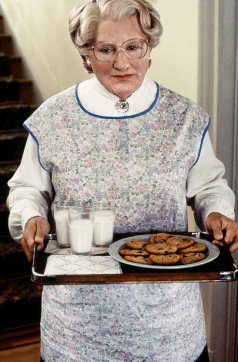 Mrs Doubtfire Movie, Madame Doubtfire, Mrs Doubtfire, Chris Columbus, 2000s Girl, Sally Field, 20th Century Studios, American Comedy, Actor Studio