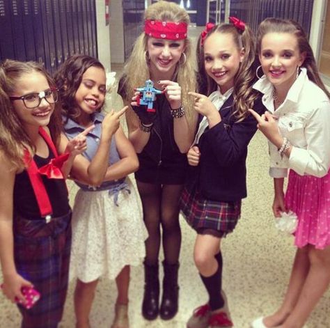 Maddie And Kendall, Dance Moms Season 3, Asia Monet, Dance Moms Moments, Dance Moms Season, Asia Monet Ray, Dance Moms Cast, Dance Moms Pictures, Dance Moms Funny