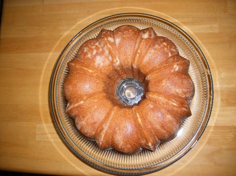 Georgia Pound Cake, Paula Dean, Caramel Recipe, Paula Deen Recipes, Caramel Glaze, Pound Cake Recipe, Pound Cakes, Pure Vanilla, Bundt Cakes Recipes