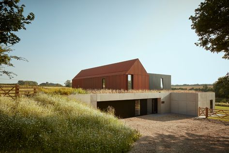 Gallery of RIBA Announces Longlist of UK's 2021 House of the Year Awards - 8 Grand Designs Houses, Cladding Design, Contemporary Barn, Rural House, Grand Designs, Architecture Photo, Barn House, Modern Architecture, Architecture House